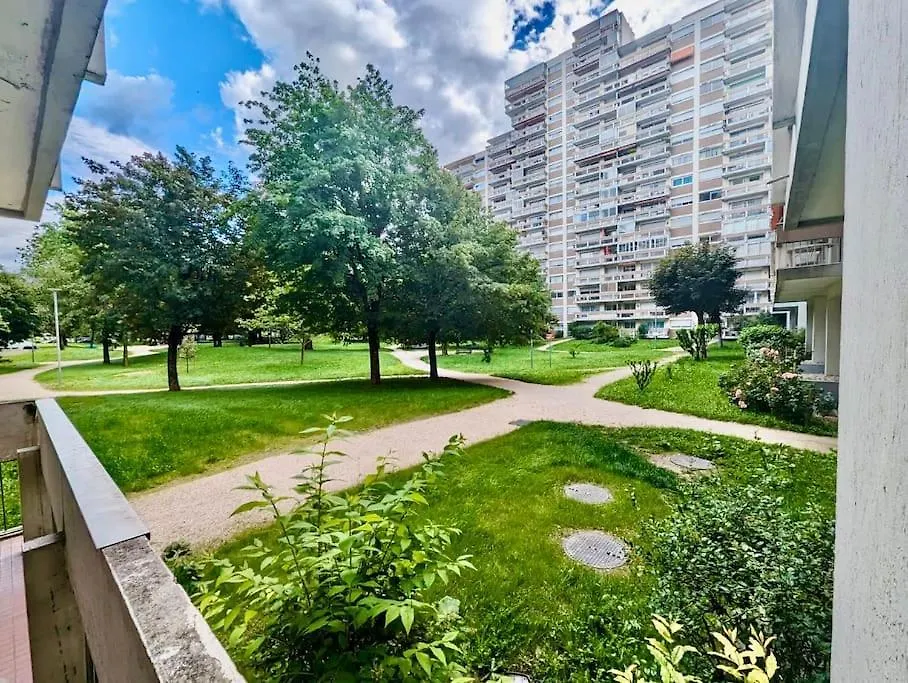 Apartment T1 Centre - Calme & Tout Equipe Avec Parking Gratuit Grenoble