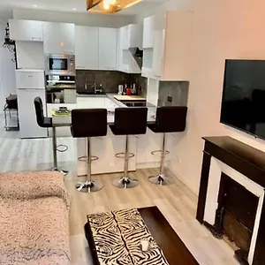  Apartment Gold Europole-gare